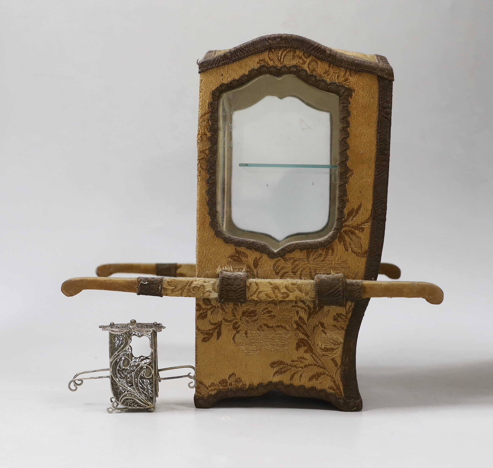 A miniature Sedan chair and a small silver Sedan chair, Sedan chair 33cm high (2)